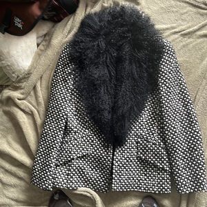GORGEOUS Escada winter blazer/coat with fur collar